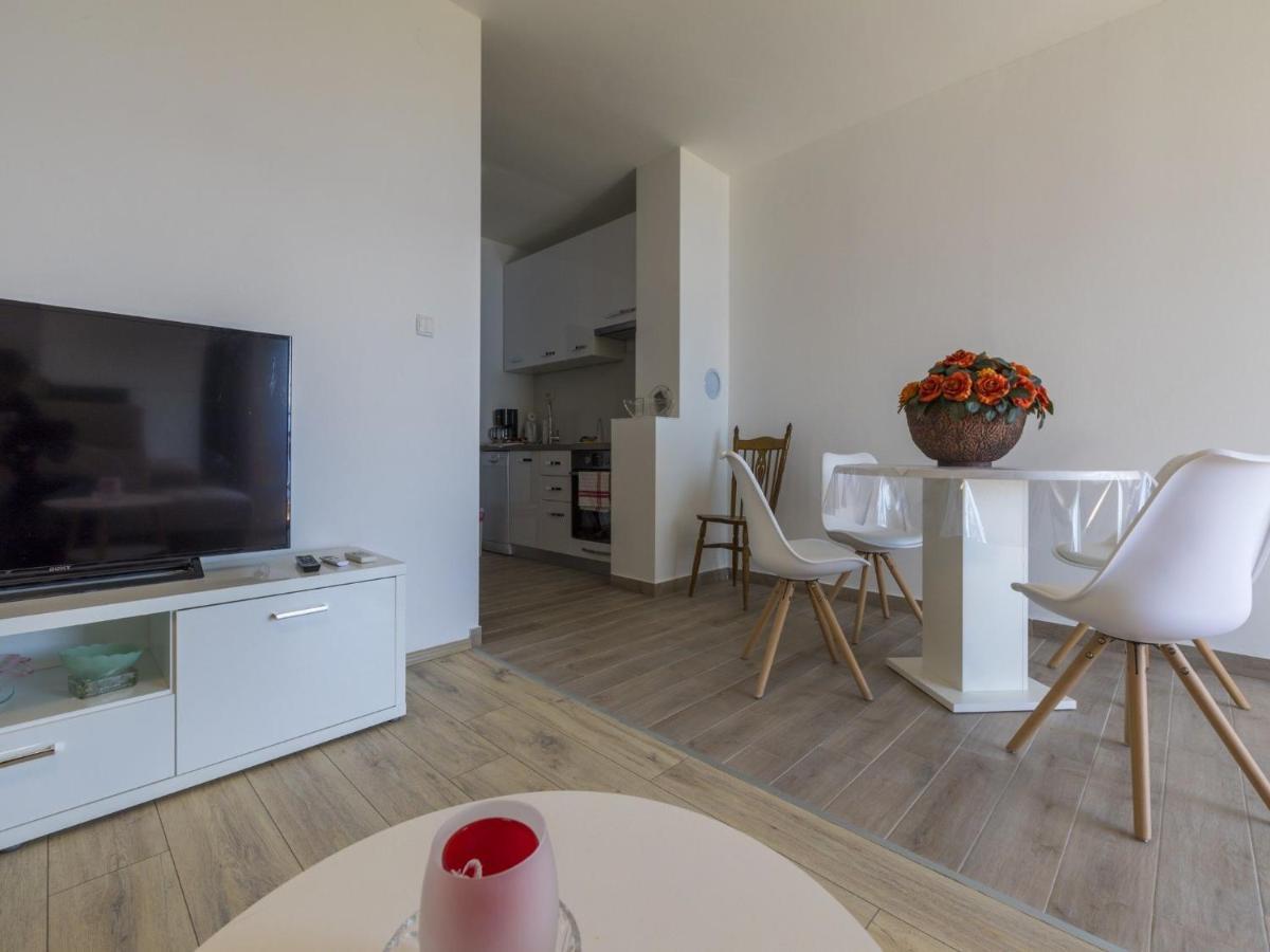 Apartment Vedry Crikvenica Eksteriør billede